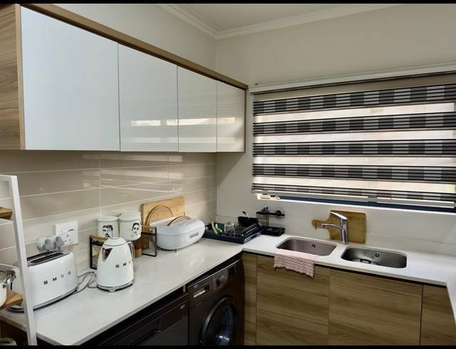 3 BEDROOM APARTMENT FOR SALE IN WATERFALL